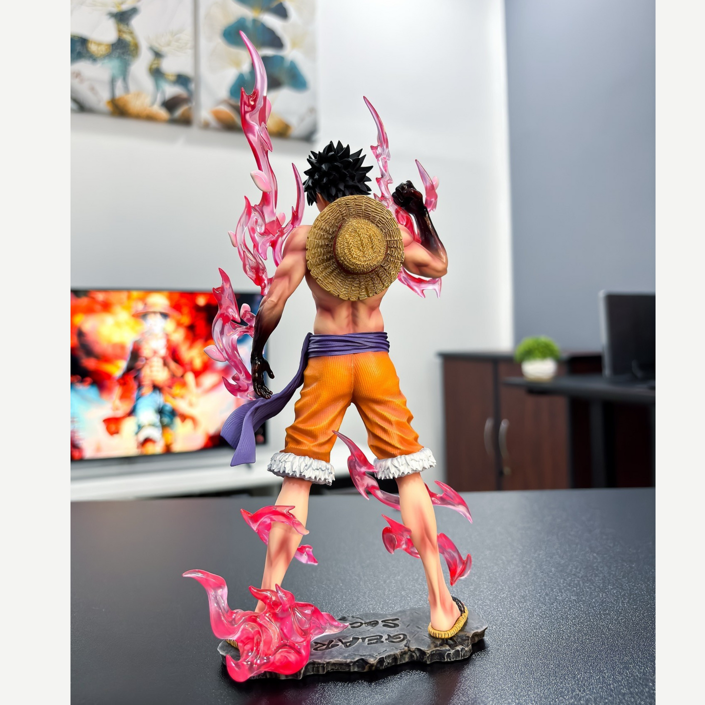 Dynamic pose of Gear 2 Luffy – 24 cm collectible for One Piece fans