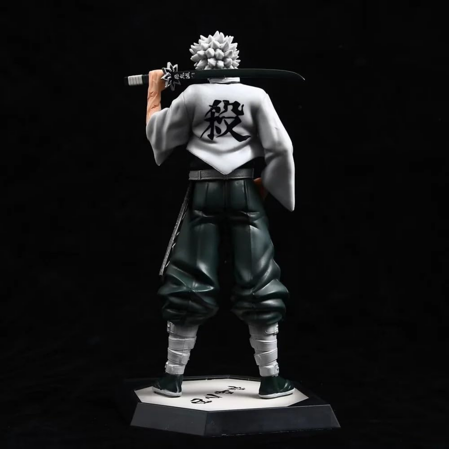 Close-up of Sanemi’s fierce expression and scarred features – premium action figure