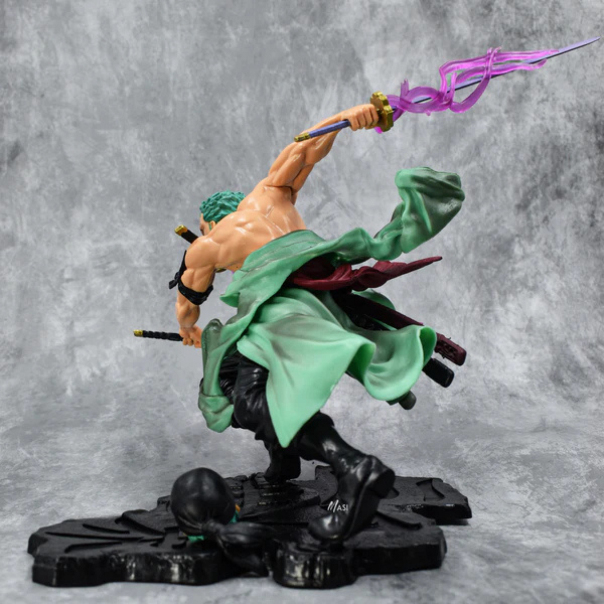 Close-up of Zoro’s intense expression and katana-wielding pose – anime figure