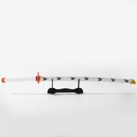 Wooden replica of Kyojuro Rengoku’s Nichirin katana with flame-patterned scabbard