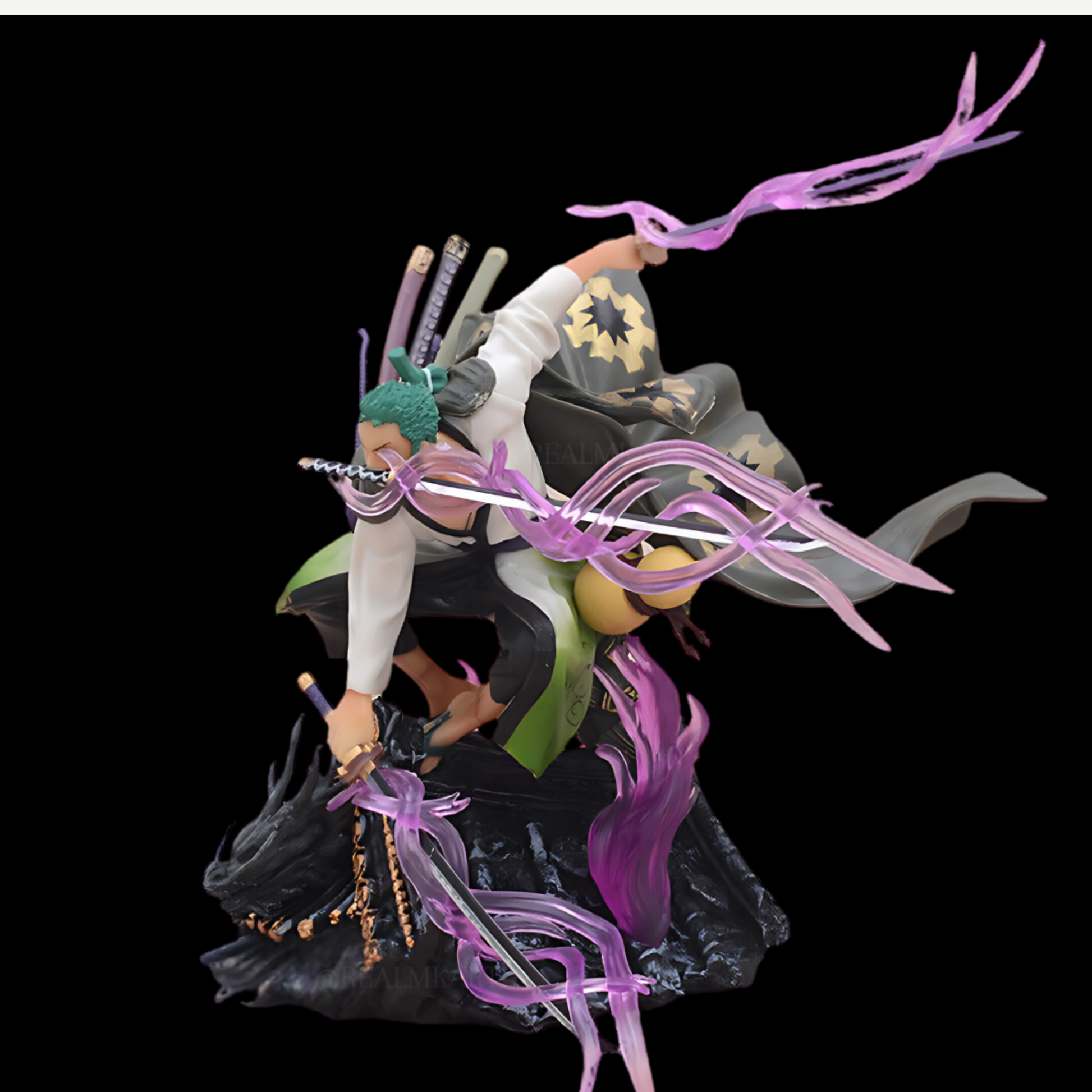 Close-up of Zoro’s intense expression and signature stance – 16 cm anime figure