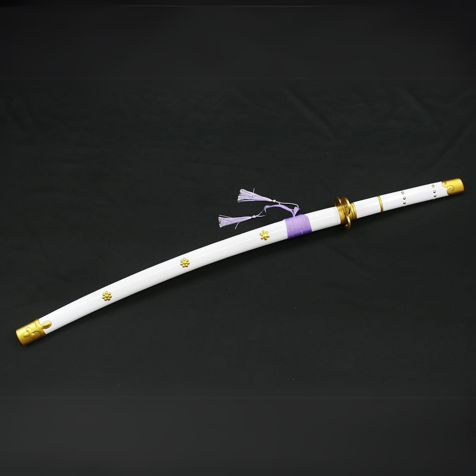 White wooden Enma katana replica inspired by Roronoa Zoro from One Piece