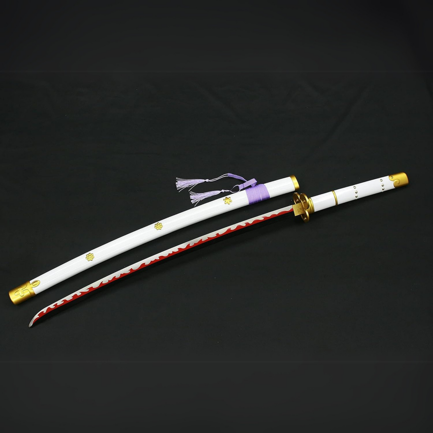 White wooden Enma katana replica inspired by Roronoa Zoro from One Piece