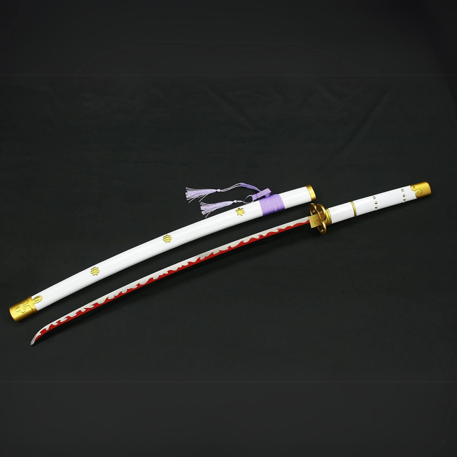 White wooden Enma katana replica inspired by Roronoa Zoro from One Piece