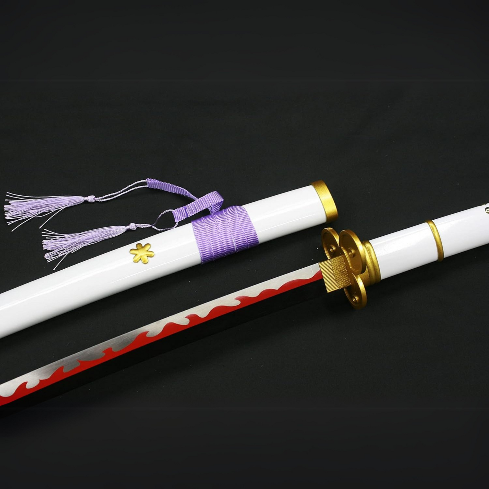White wooden Enma katana replica inspired by Roronoa Zoro from One Piece