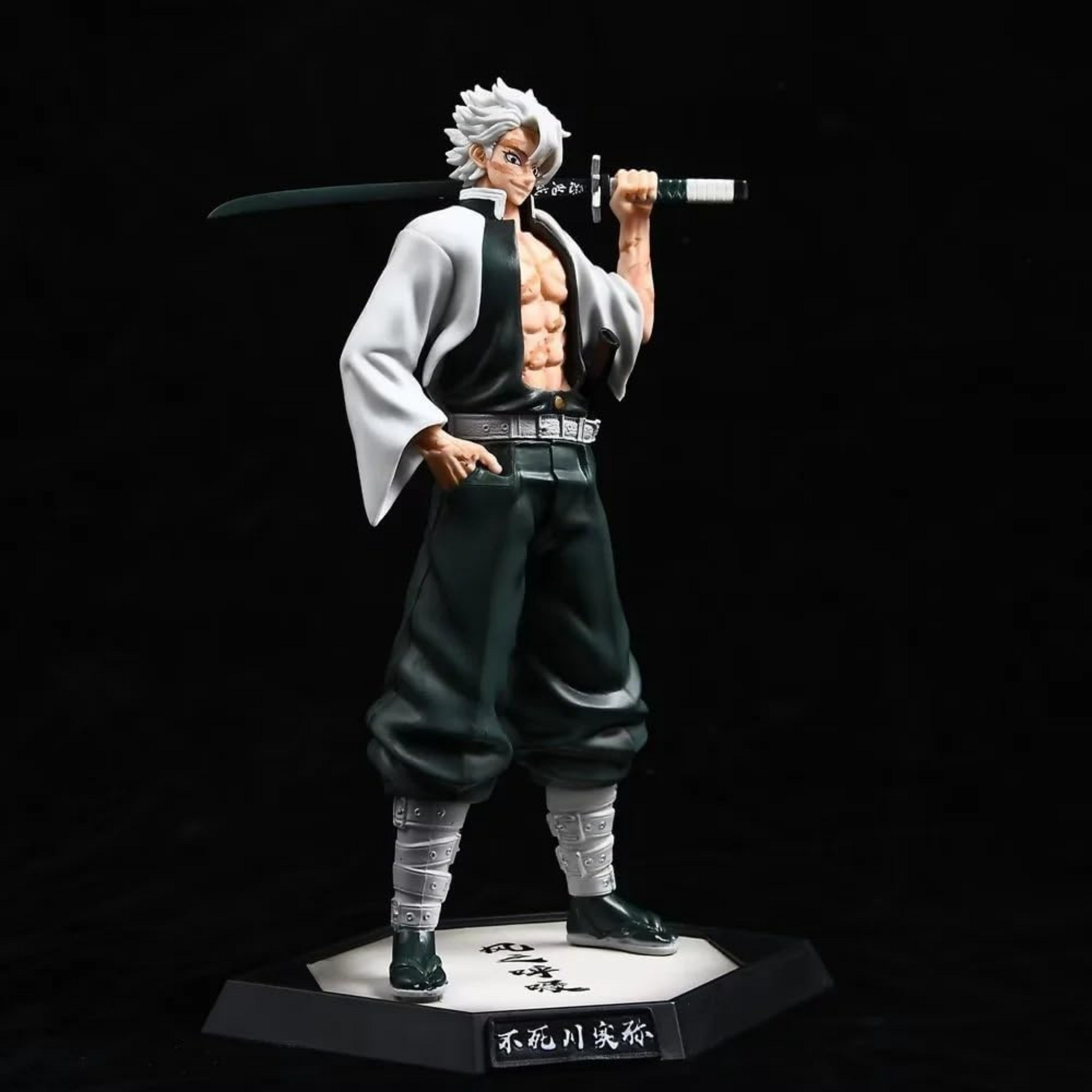 Close-up of Sanemi’s fierce expression and scarred features – premium action figure