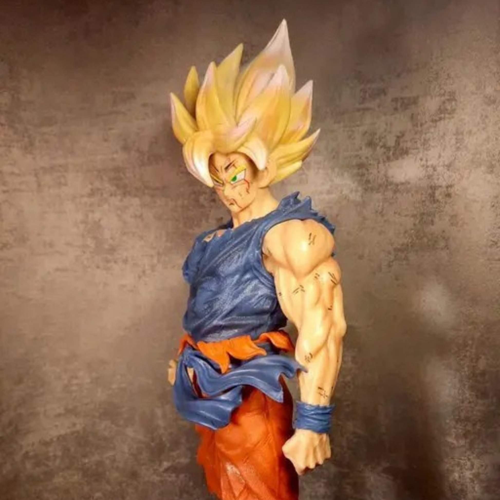 Dragon Ball Z Legendary Super Saiyan Goku action figure – 43cm tall anime collectible with dynamic design and premium packaging.